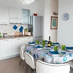 Miramare 10 - 6 Posti Apartament *