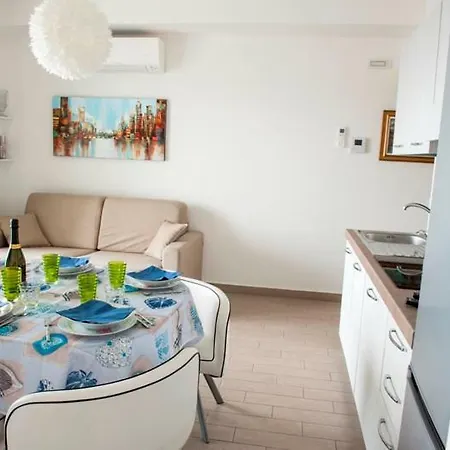 Miramare 10 - 6 Posti Daire