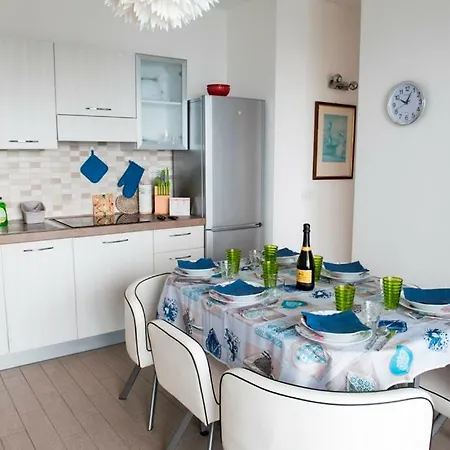 Miramare 10 - 6 Posti Apartment *